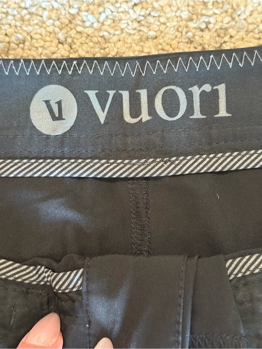 Vuori Cruise Board Shorts - Men's 18.5" Outseam size 36 - Picture 8 of 13